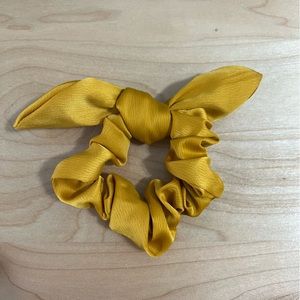 Anthropologie scrunchie